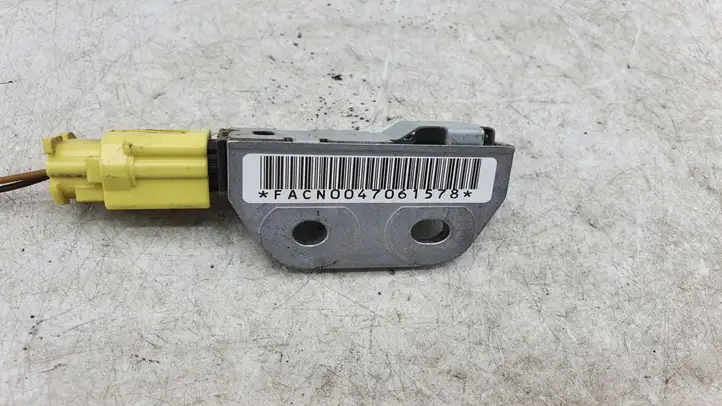 Nissan X-Trail T30 (2001 - 2007) FACN0047061578 Датчик удара SRS — фото 3