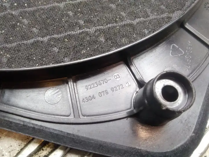 BMW 1 F20 F21 (2011 - 2019) 9223670 Решетка сабвуфера — фото 2