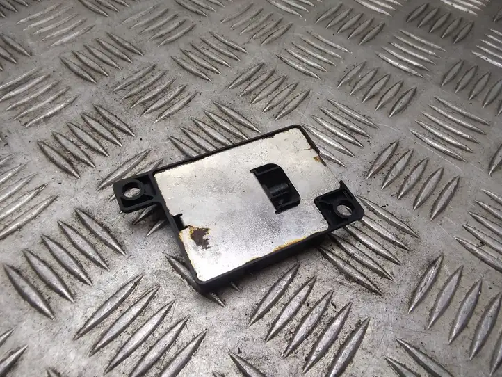 Mini One Cooper Coupe R56 (2004 - 2014) 84506928461 Антенна Bluetooth — фото 2