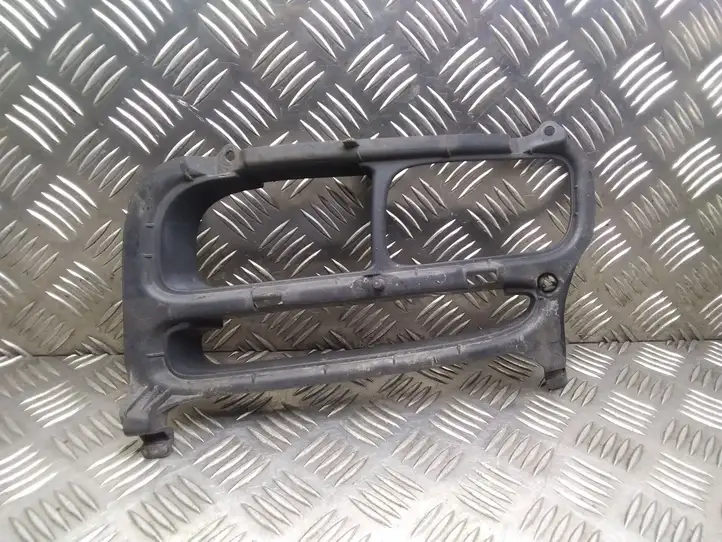 Toyota Avensis T250 (2006 - 2009) 5212805040 Решетка противотуманной фары — фото 1