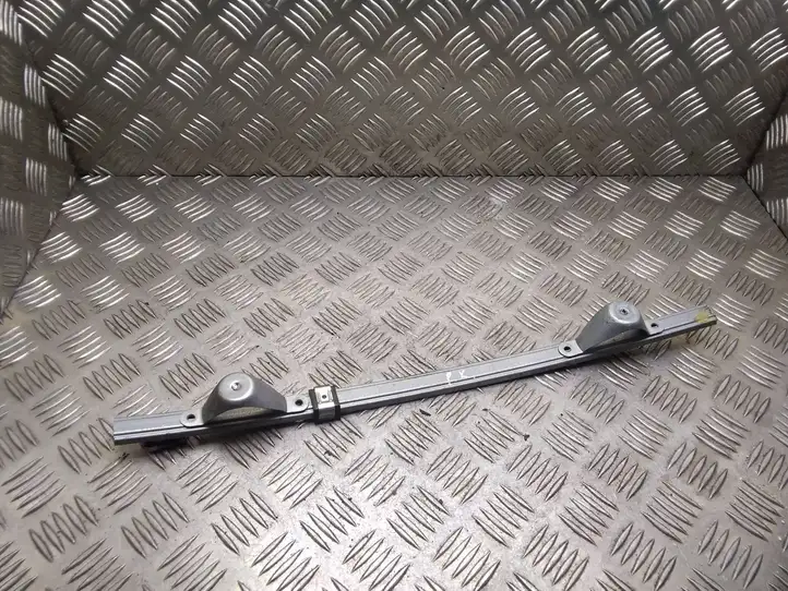 Opel Astra H (2004 - 2009) 13100541 Направляющая стекла передней двери — фото 4