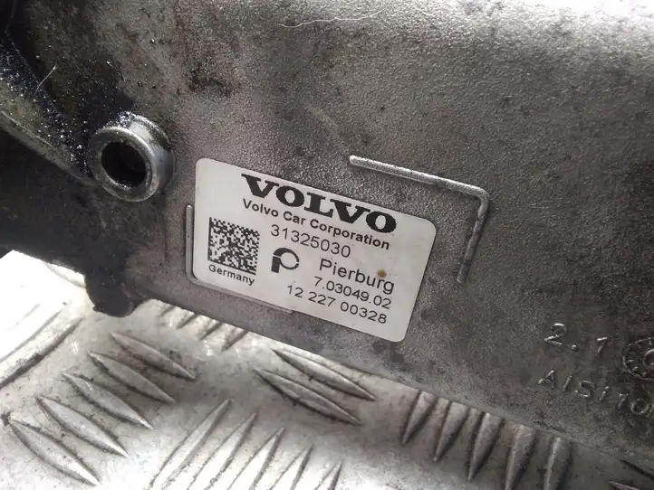 Volvo V60 (2010 - 2013) 31325030 Охладитель клапана EGR — фото 4