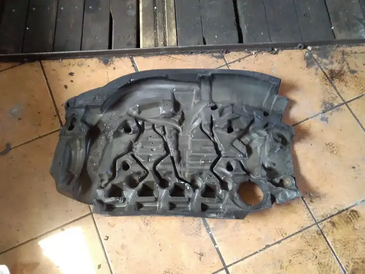 Volvo V60 (2010 - 2013) 31339884 Крышка двигателя декоративная — фото 3