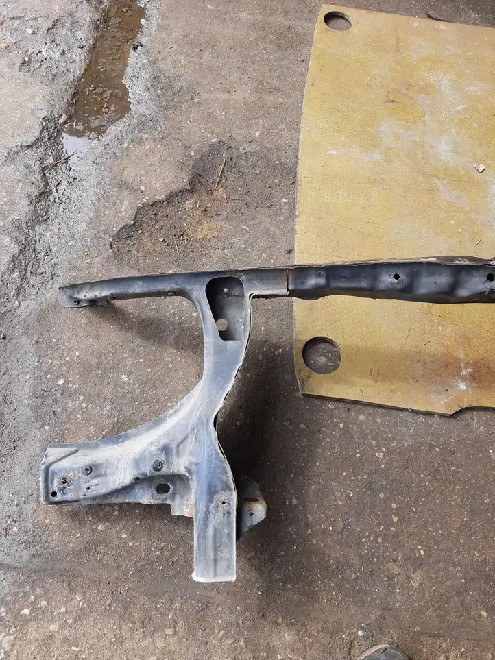 Volkswagen Transporter - Caravelle T5 (2003 - 2009) L7H000043AA Панель радиаторов двигателя — фото 2