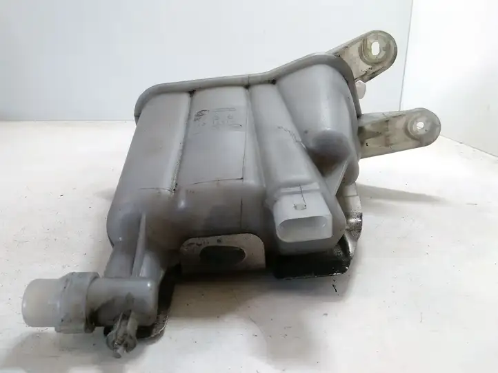 Audi A4 S4 B8 8K (2007 - 2011) 8K0121405E Расширительный бачок — фото 2