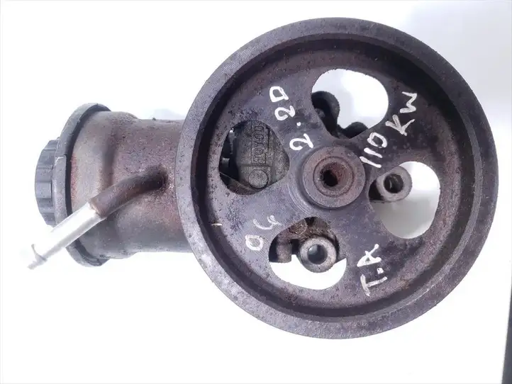 Toyota Avensis T250 (2006 - 2009)  12180 Насос усилителя руля (гур)