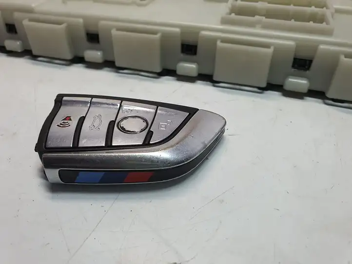 BMW 7 G11 G12 (2015 - 2022) 6820916 Блок иммобилайзера — фото 3