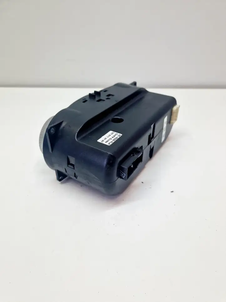 Mercedes-Benz SL R230   A2308300785 Управление климат контролем