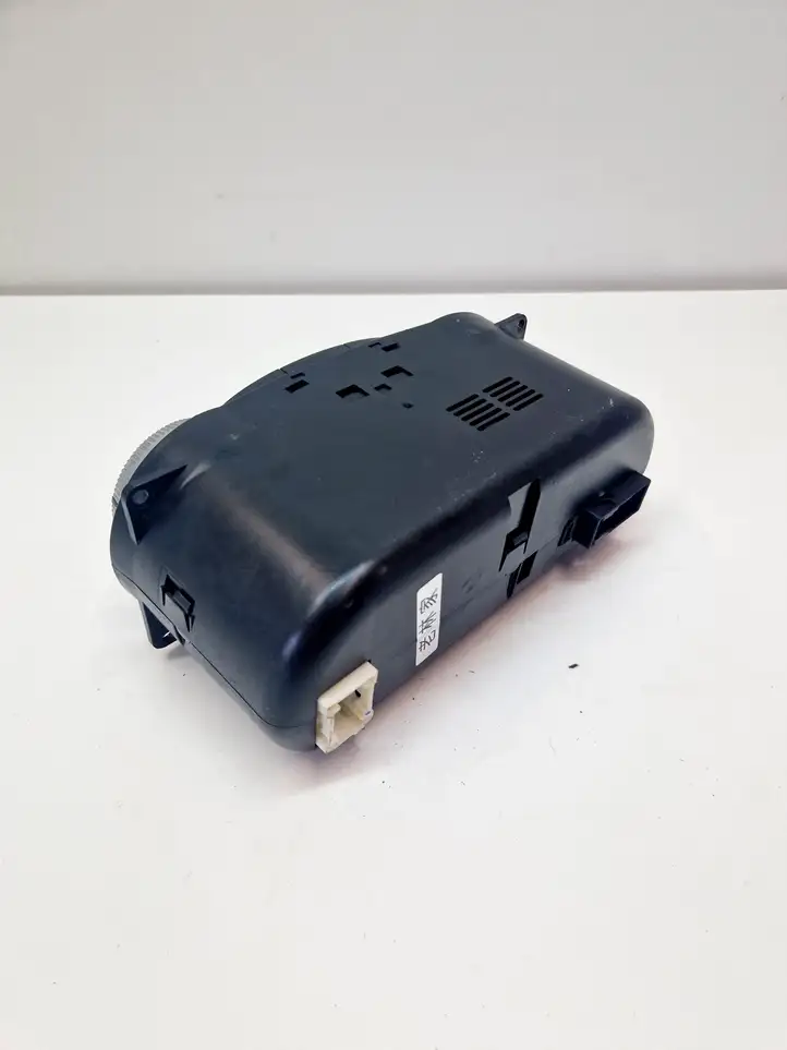 Mercedes-Benz SL R230   A2308300785 Управление климат контролем