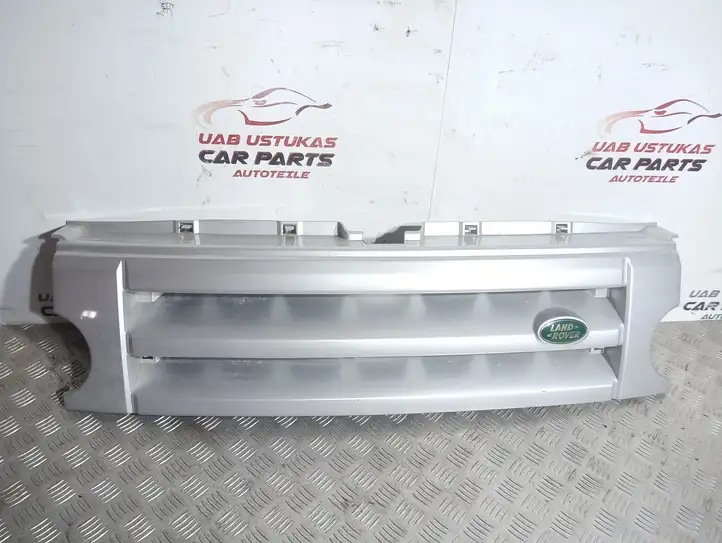 Land Rover Discovery (2004 - 2009)  DHB000274XXX Верхняя решётка