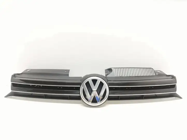 Volkswagen Golf VI (2009 - 2013) 5K0853653F Верхняя решетка радиатора — фото 1