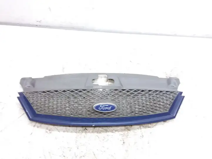 Ford Mondeo Mk III (2000 - 2007) 1S7X8A100AK Верхняя решетка радиатора — фото 1