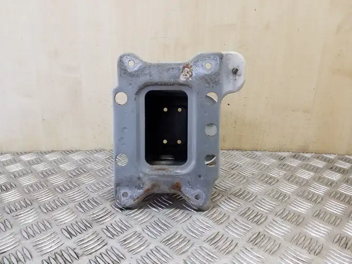 Chevrolet Captiva (2011 - 2013)   Передний aмортизатор бампера