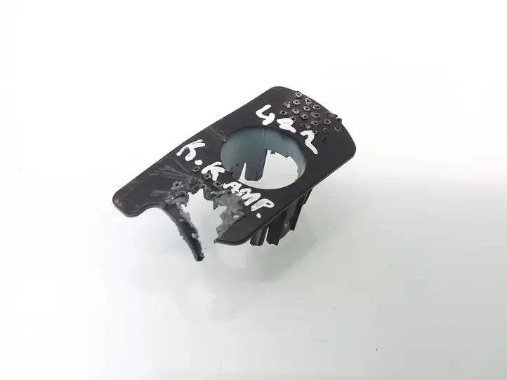 Tesla Model 3 (2017 - 2023)  108844800A Передний кронштейн  датчика парковки (PDC)