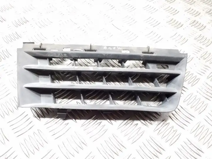 Renault Scenic II - Grand scenic II (2003 - 2006) 8200140330 Решетка противотуманной фары — фото 1