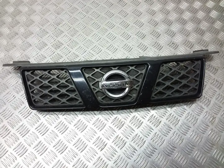 Nissan X-Trail T30 (2001 - 2007) 62310 Верхняя решетка радиатора — фото 1