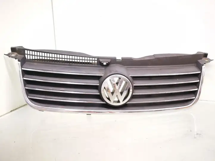 Volkswagen PASSAT B5.5 (2001 - 2005) 3B0853651K Верхняя решетка радиатора — фото 1