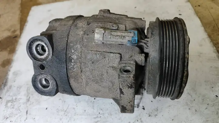 Opel Vectra C (2002 - 2005) 90443840 Компрессор (насос) кондиционера воздуха — фото 1