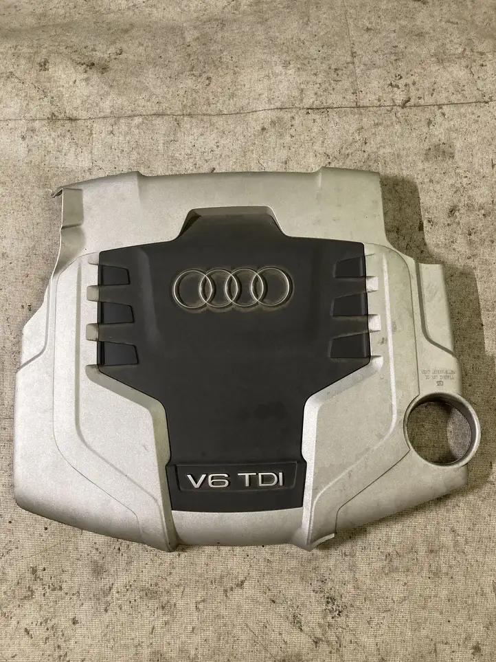 Audi A4 S4 B8 8K (2007 - 2011) 059103925BG Крышка двигателя декоративная — фото 1