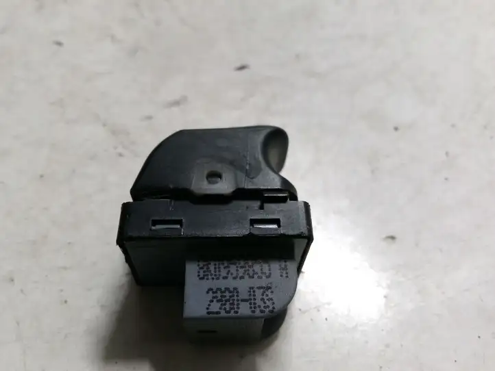 Audi A4 S4 B8 8K (2007 - 2011) 8K0959855A Кнопка стеклоподъемников — фото 3