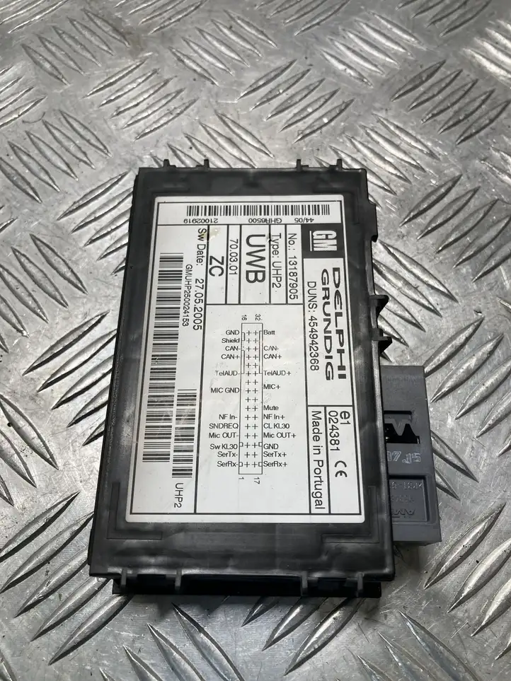 Opel Vectra C (2005 - 2009) 13187905 Блок GSM — фото 4
