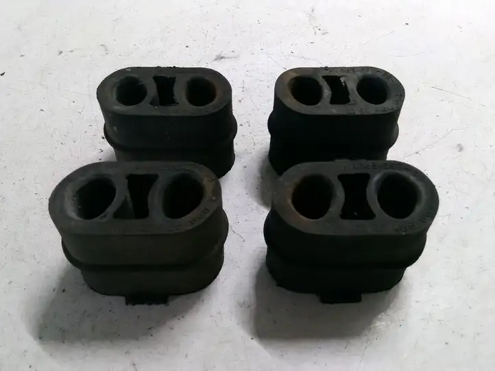 Opel Vectra C (2005 - 2009) 90466668 Кронштейн глушителя — фото 1
