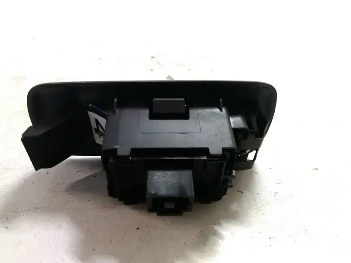 Renault Latitude (L70) (2010 - 2014) Кнопка стеклоподъемников — фото 2