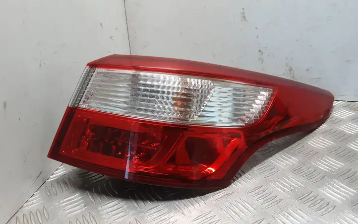 Renault Latitude (L70) (2010 - 2014) 265500029R Задний фонарь в кузове — фото 1