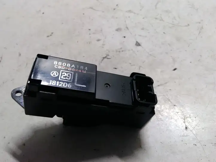 Citroen C-Crosser (2007 - 2013) 8608A184 Кнопка стеклоподъемников — фото 2