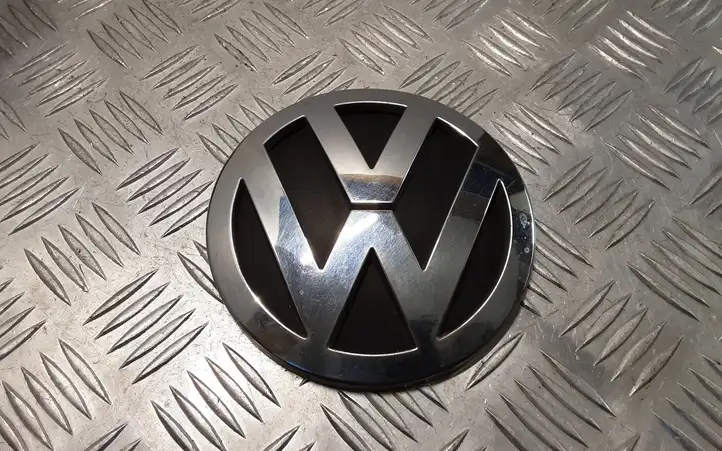 Volkswagen Touareg I (2002 - 2010) 7L6853630A Эмблема производителя — фото 1