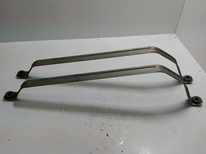 BMW 5 F10 F11 (2009 - 2016) 7053972 Кронштейн топливного бака — фото 1