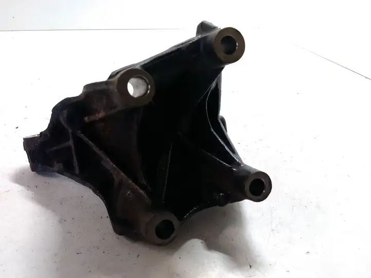 Audi A4 S4 B8 8K (2011 - 2015) 04L131159C Кронштейн двигателя — фото 2