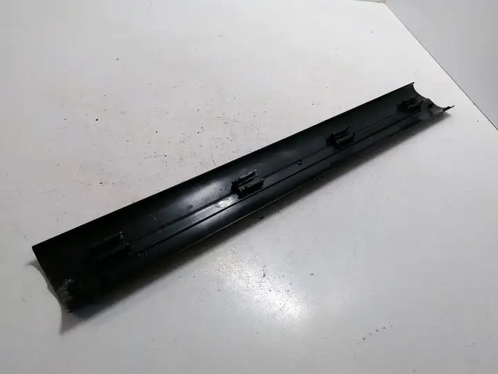 BMW 1 F20 F21 (2011 - 2019) 17365810 Внутренняя отделка переднего порога — фото 3