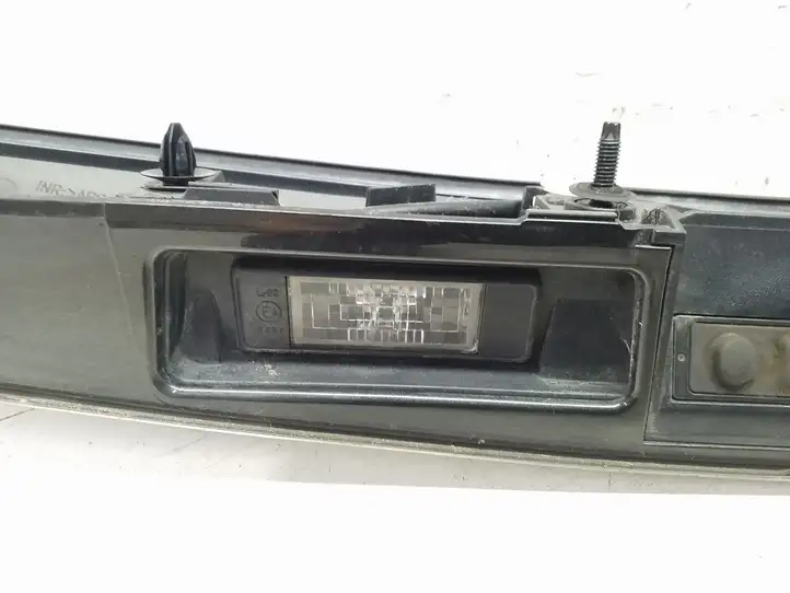 Nissan Juke I F15 (2010 - 2018) 90868BV80A Подсветка номера — фото 5