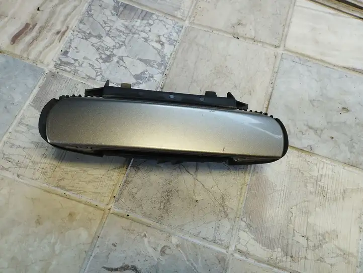 Audi A4 S4 B6 8E 8H (2000 - 2006) 8B0839885 Наружная ручка двери — фото 1