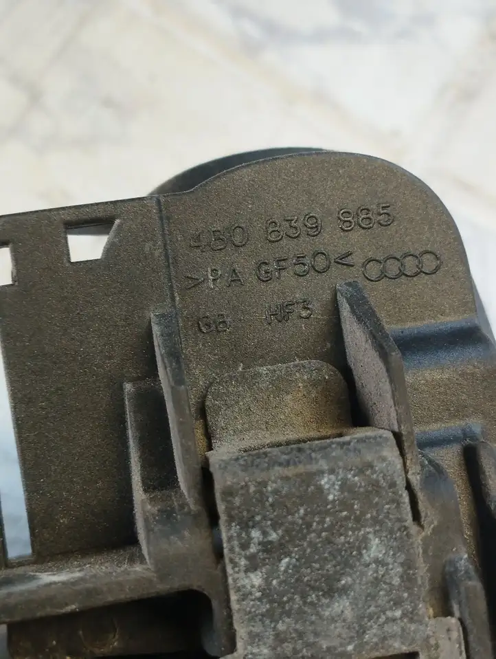 Audi A4 S4 B6 8E 8H (2000 - 2006) 8B0839885 Наружная ручка двери — фото 3