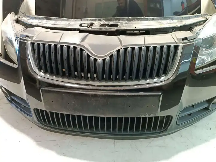Skoda Fabia Mk2 (5J) (2007 - 2014) Комплект передней части — фото 6