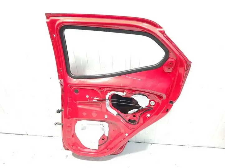Toyota Aygo AB40 (2014 - 2018) Задняя дверь — фото 6