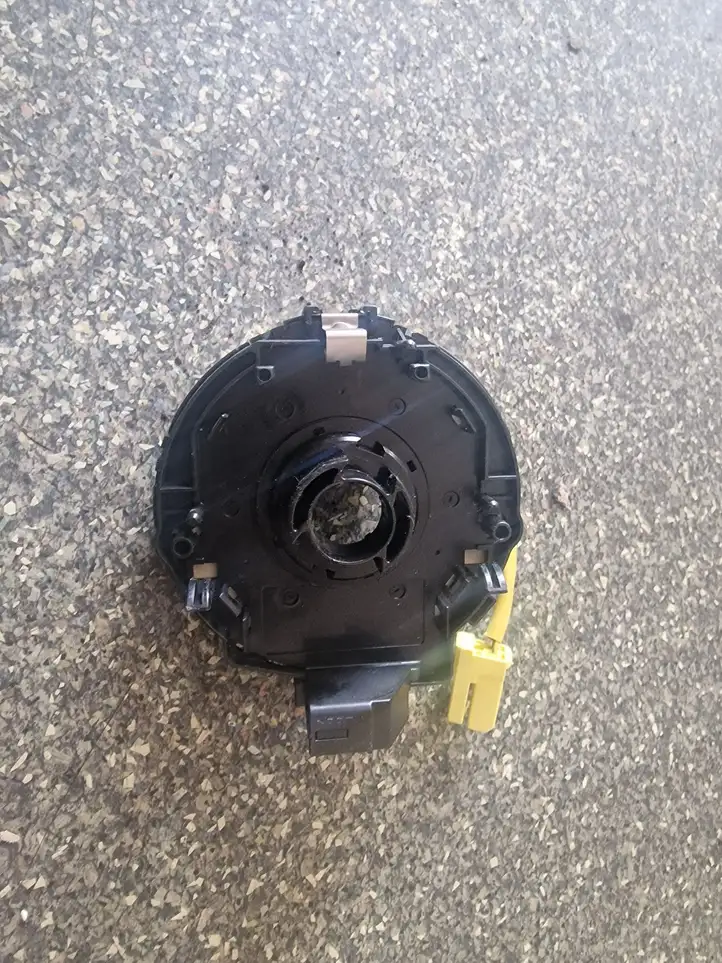 Toyota Yaris Verso (1999 - 2005) Контактное кольцо SRS — фото 2
