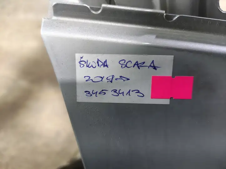 Skoda Scala (2018 - ) Дверь — фото 4