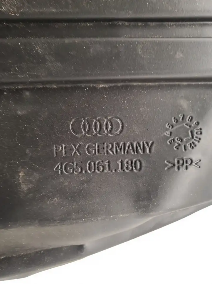 Audi A6 C7 (2011 - 2014) 4G5061180 Резиновый коврик багажника — фото 5