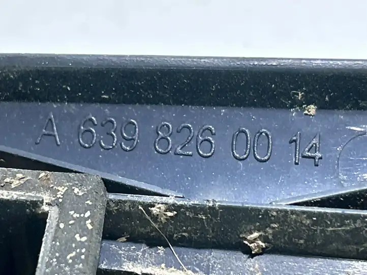 Mercedes-Benz Vito Viano W639 (2010 - 2015) A6398260014 Стекло заднего фонаря — фото 3