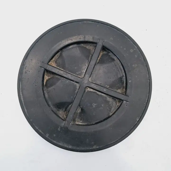 Mini One Cooper R57 (2007 - 2015) Кронштейн переднего подкрылка — фото 1