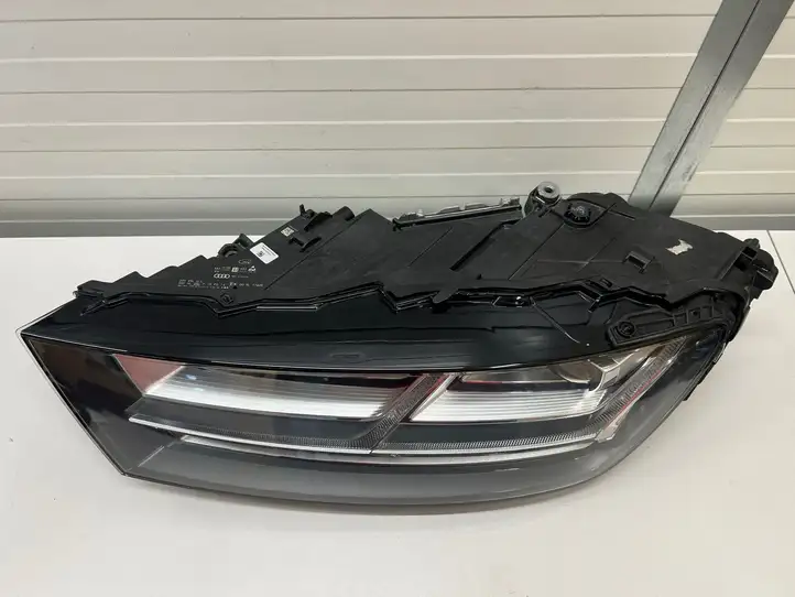 Audi Q7 4M (2015 - ) 4M0941033B Передняя фара — фото 6