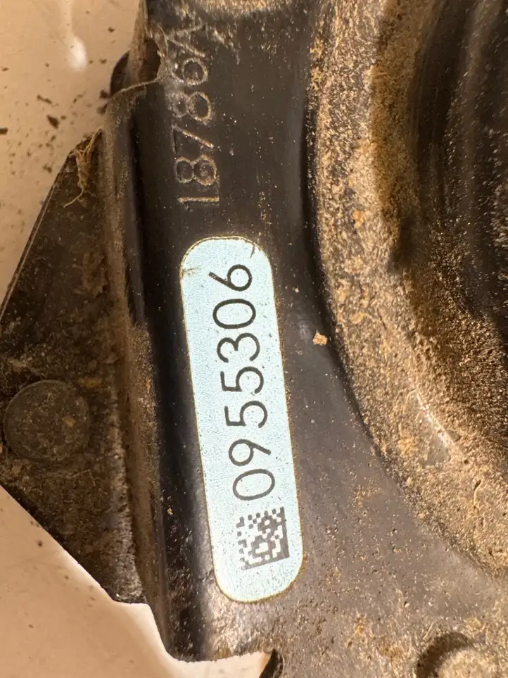Dodge Ram (2018 - ) 68266719AB Болт крепления запасного колеса — фото 6