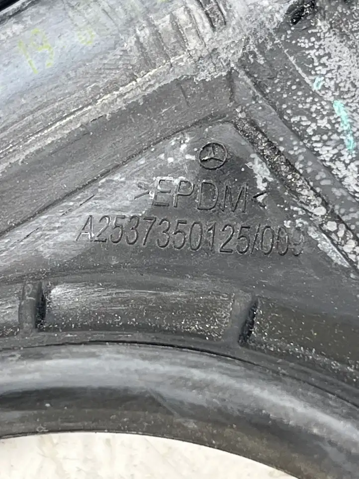 Mercedes-Benz GLC X253/C253 (2015 - ) A2537350125 Накладка стекла двери — фото 8