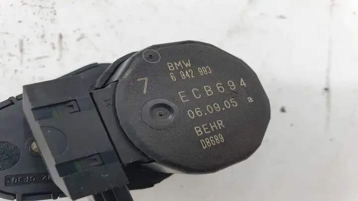 BMW 5 E60 E61 (2004 - 2010) 6942993 Двигатель задвижки потока воздуха — фото 3