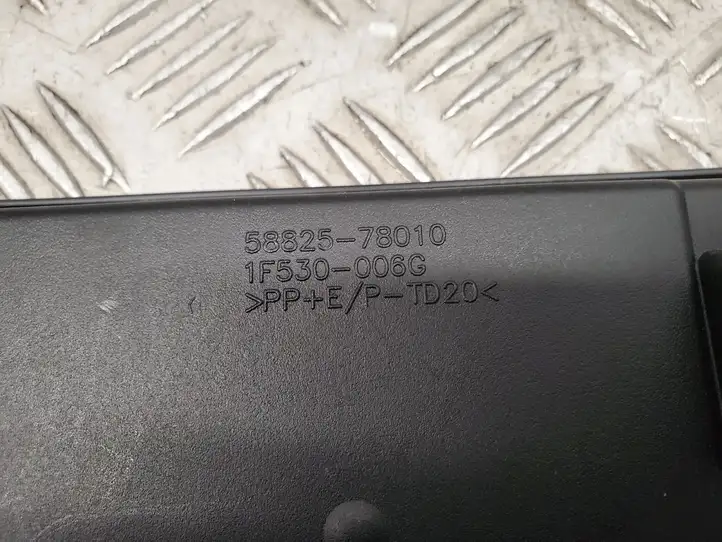 (2014 - 2017) 5882578010 Коврик бардачка — фото 3
