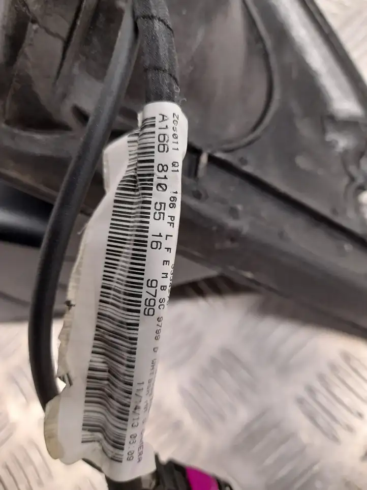 Mercedes-Benz GL X166 (2013 - 2019) A1668105516 Боковое зеркало с электроприводом — фото 10