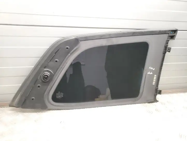 Mercedes-Benz GL X166 (2013 - 2019) A1666700087 Заднее боковое стекло — фото 2